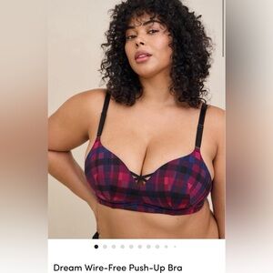 🌻Torrid 46D Dream Wire-free push-up bra